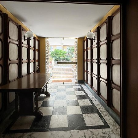 Casa Febo, In Centro Con Parcheggio Privato A 200 Mt Dal Mare Hotel บอร์ดิเกรา ภายนอก รูปภาพ