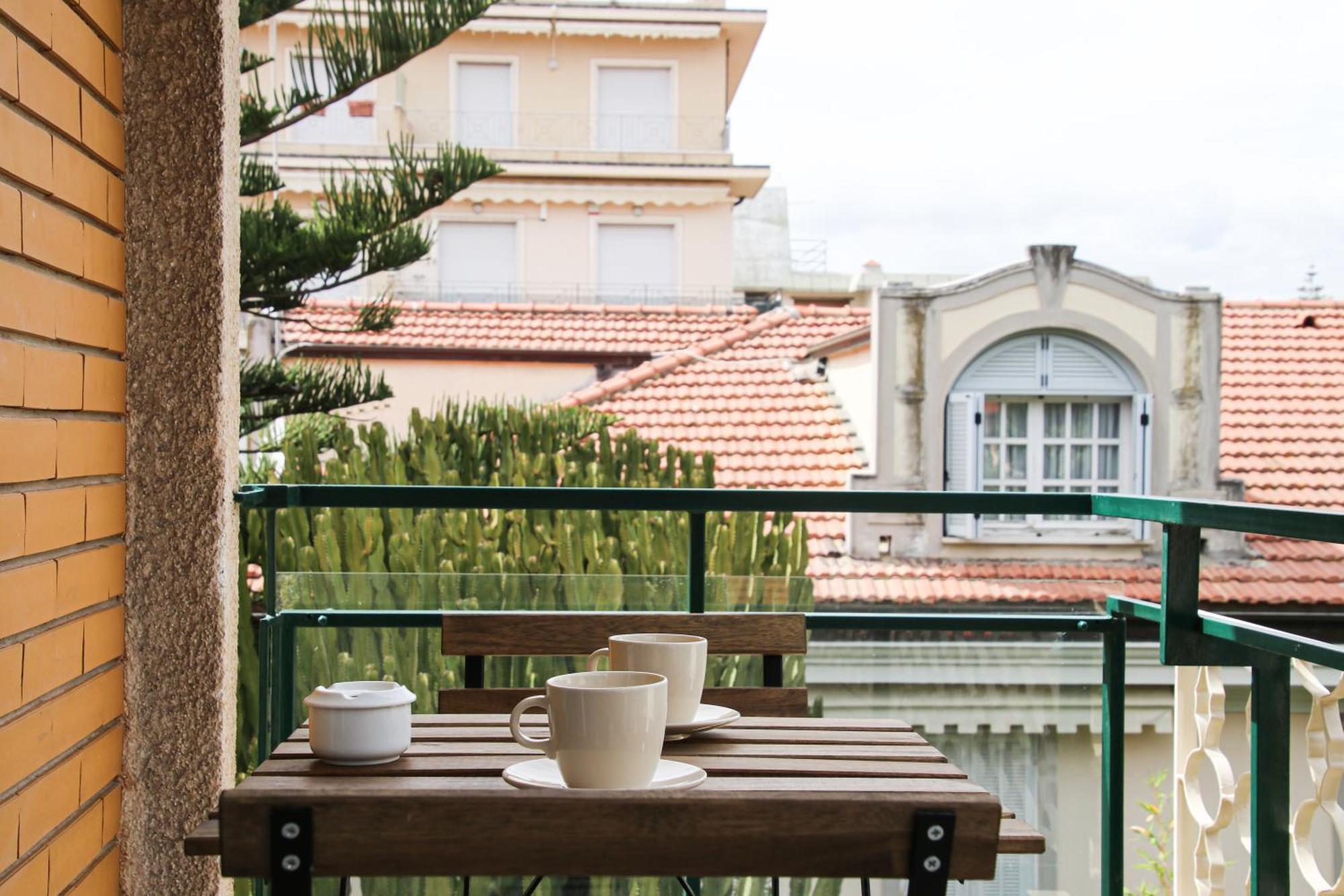 Casa Febo, In Centro Con Parcheggio Privato A 200 Mt Dal Mare Hotel บอร์ดิเกรา ภายนอก รูปภาพ